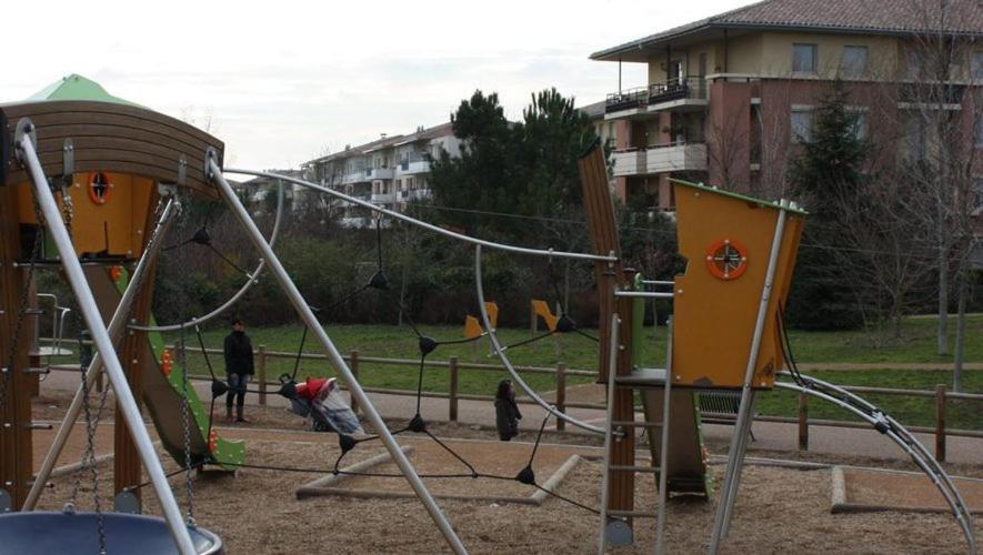Appartement Entier T2 Avec Piscine Paradis Entierement Meuble Proche Metro Toulouse Exterior foto